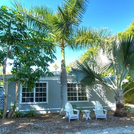 Seahorse Cottages - Adults Only Санибел Экстерьер фото